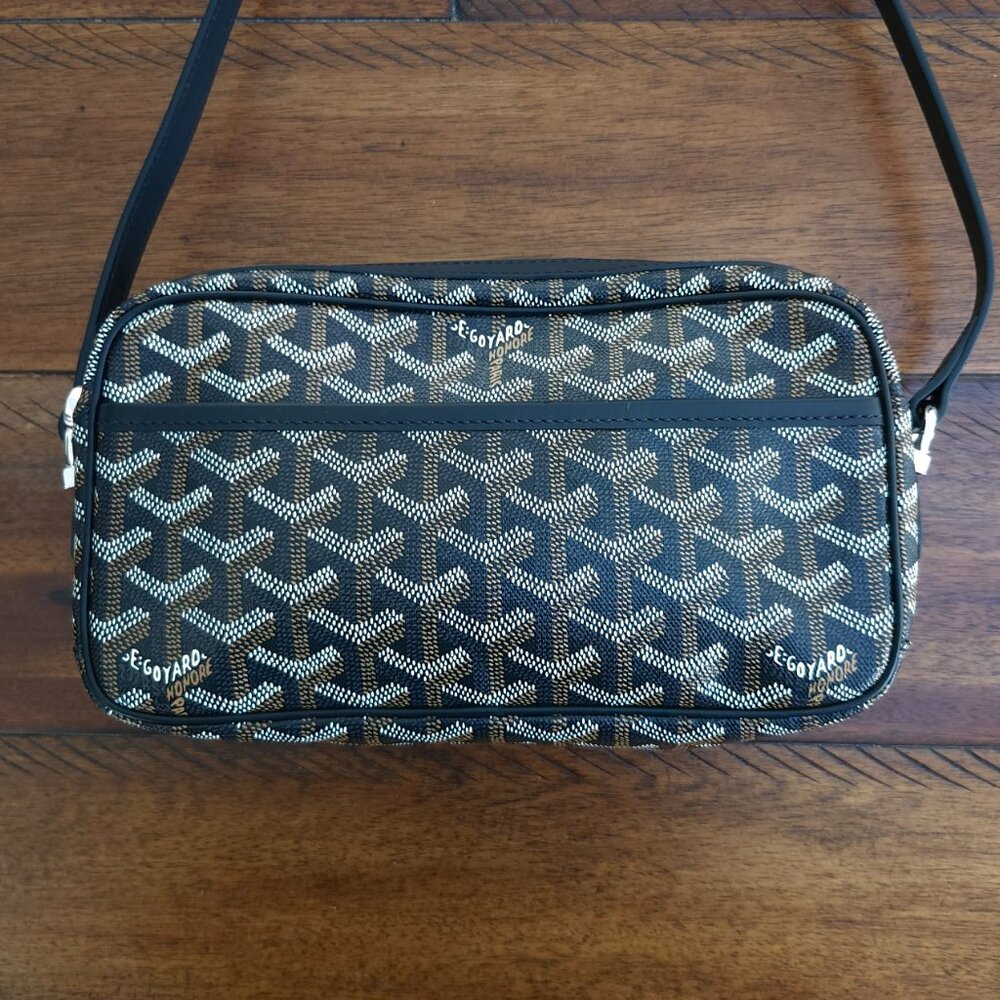 Cap Vertical PM Shoulder Bag Made With PVC and Leather. Previously Owned. - Picture 8 of 8